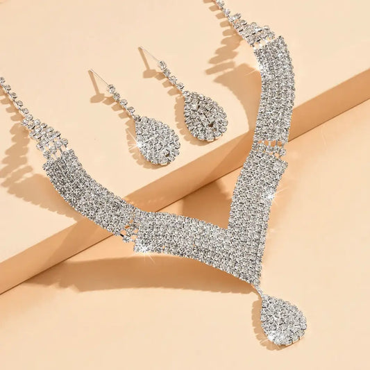 Conjunto de Joias 3 Peças – Colar e Brincos com Strass