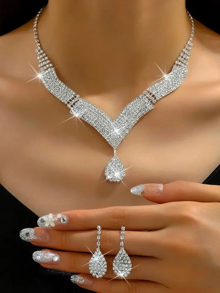 Conjunto de Joias 3 Peças – Colar e Brincos com Strass